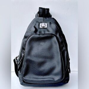 Tutilo Zipper Backpack/ sling pack for Women in black